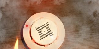 Jak wybrać detektory dymu do zabezpieczenia domu