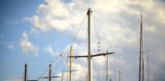 Pod żaglami w Dalmacji – poradnik podróżnika