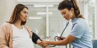 Wzrost ciśnienia krwi u kobiet w ciąży - zagrożenia i strategie zarządzania